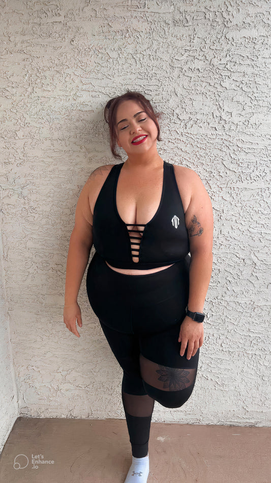 women curvy from TutEmpire